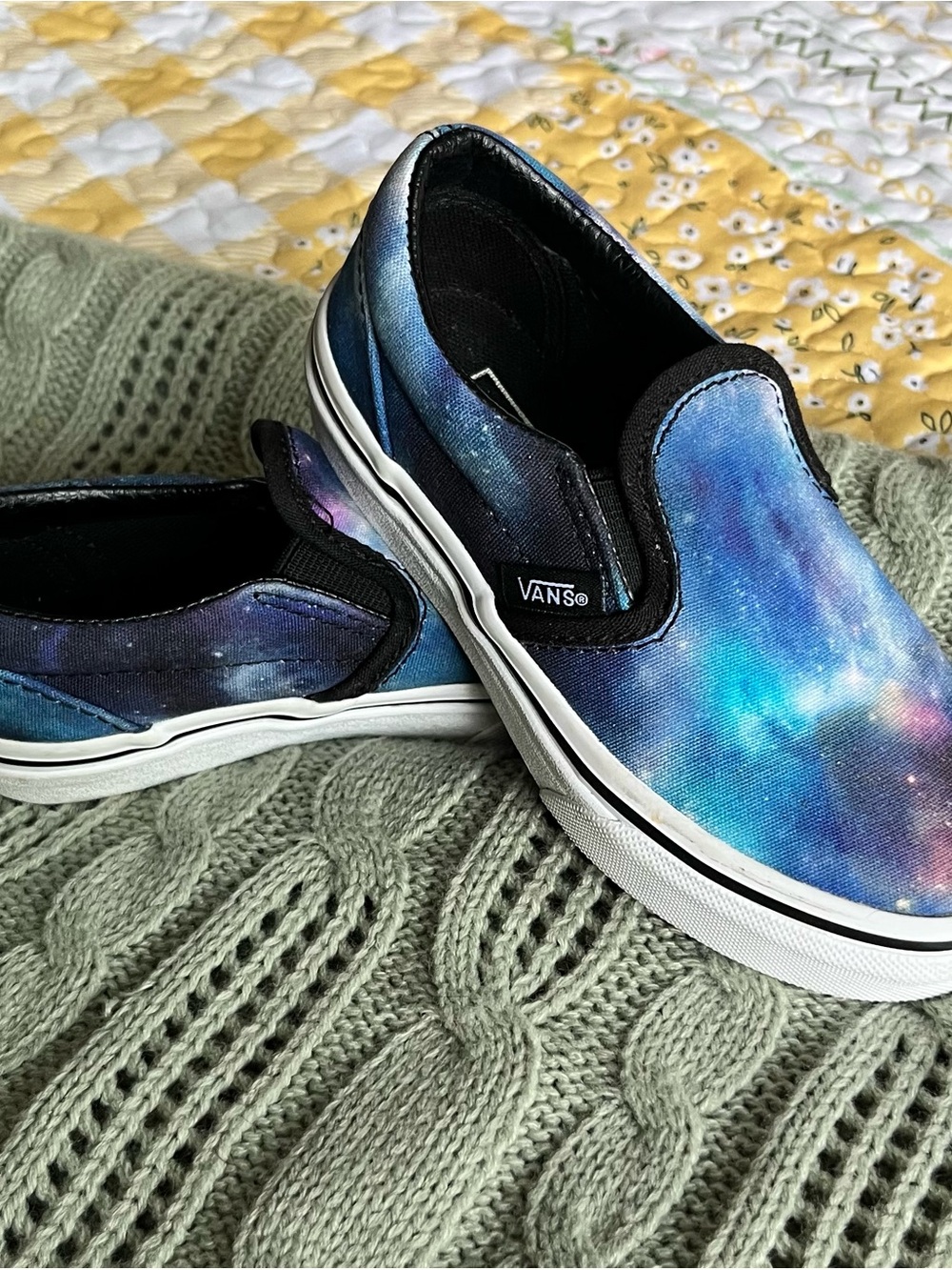 LIKE NEW Vans Slip-On Sneakers in Blue Galaxy Print Toddler 11